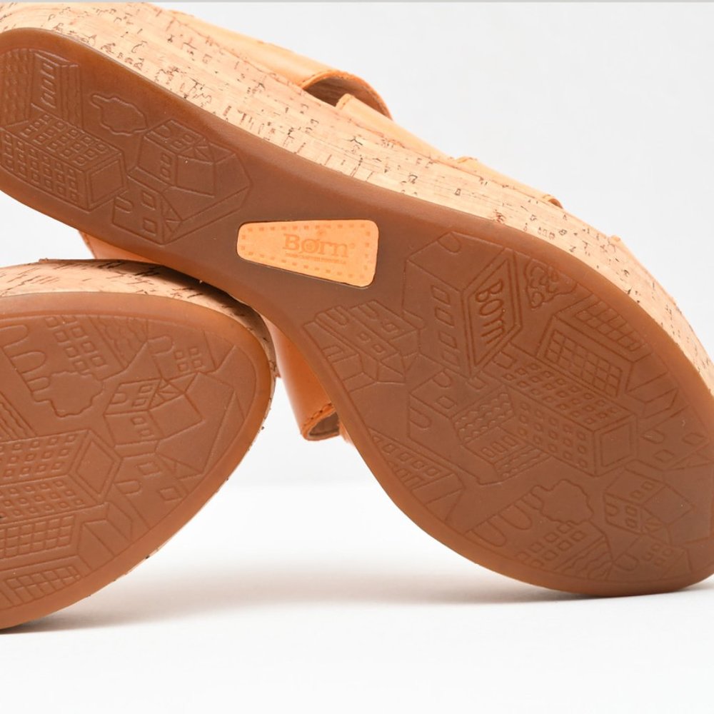 Born Platform Sandal Women's size 8.5 Orange Papaya - Picture 7 of 8